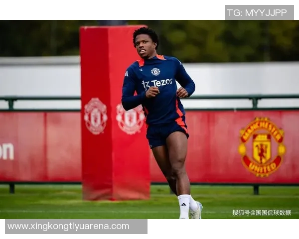 萨利巴社交媒体分享防守里沙利松照片坚定宣言北伦敦依旧是红色的