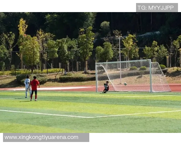 2025年赣州市新长征杯青少年足球超级联赛新闻发布会隆重召开